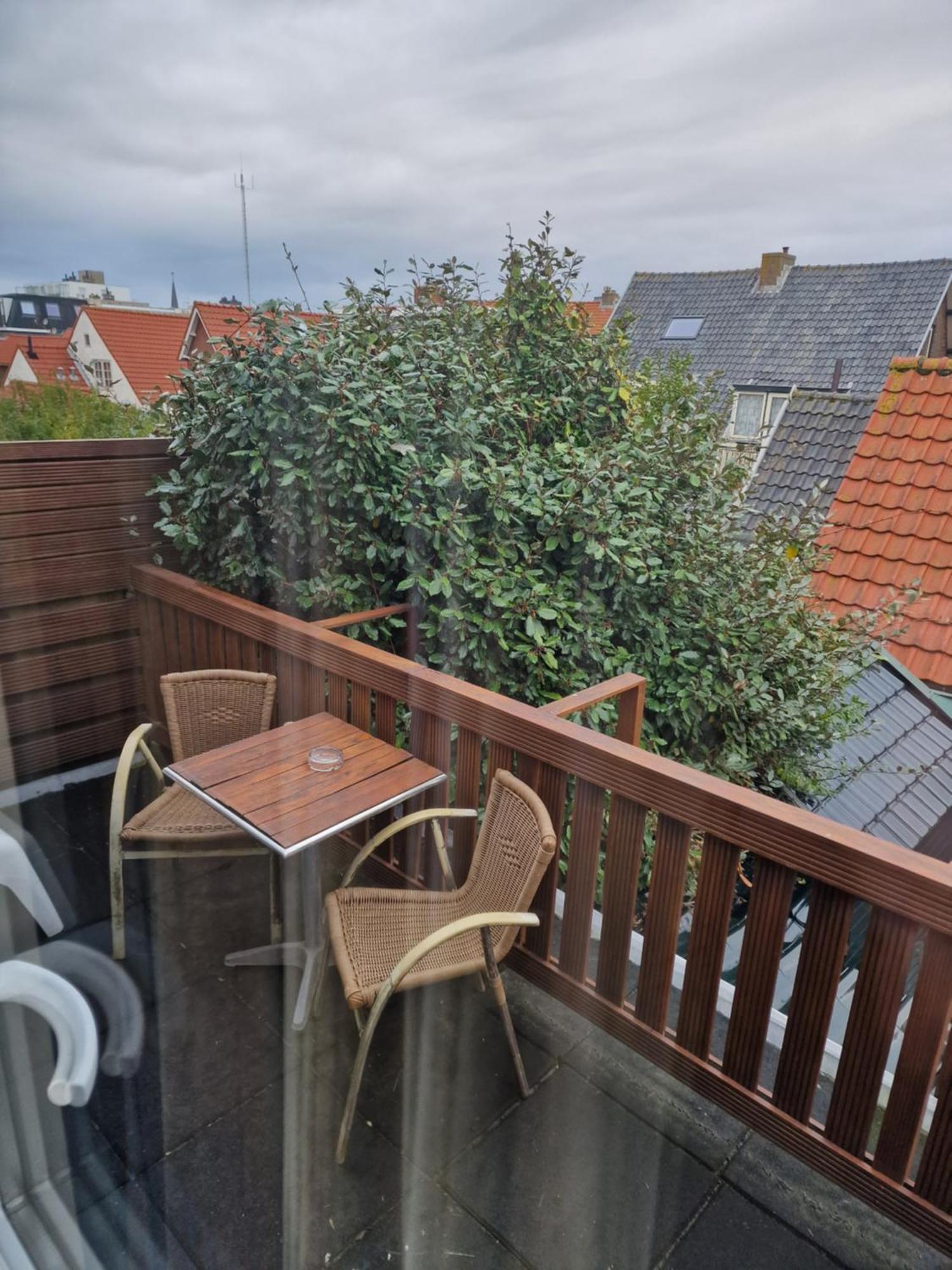 Pension Zee En Duinzicht Zandvoort Exterior foto